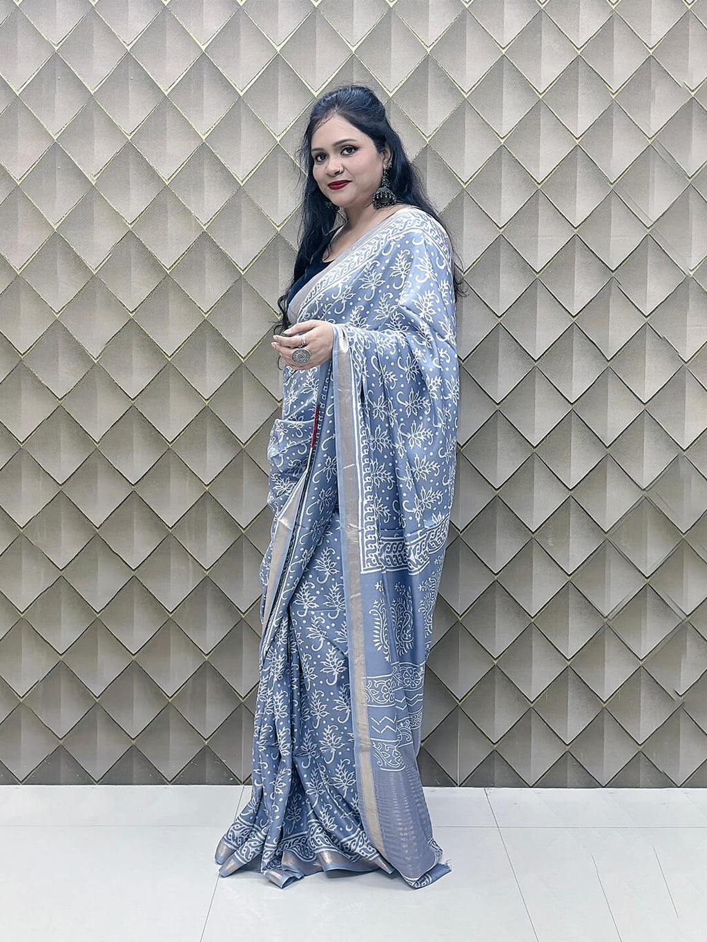 Silver Grey Crepe Silk Saree with White Tribal Print & Silver Zari Border