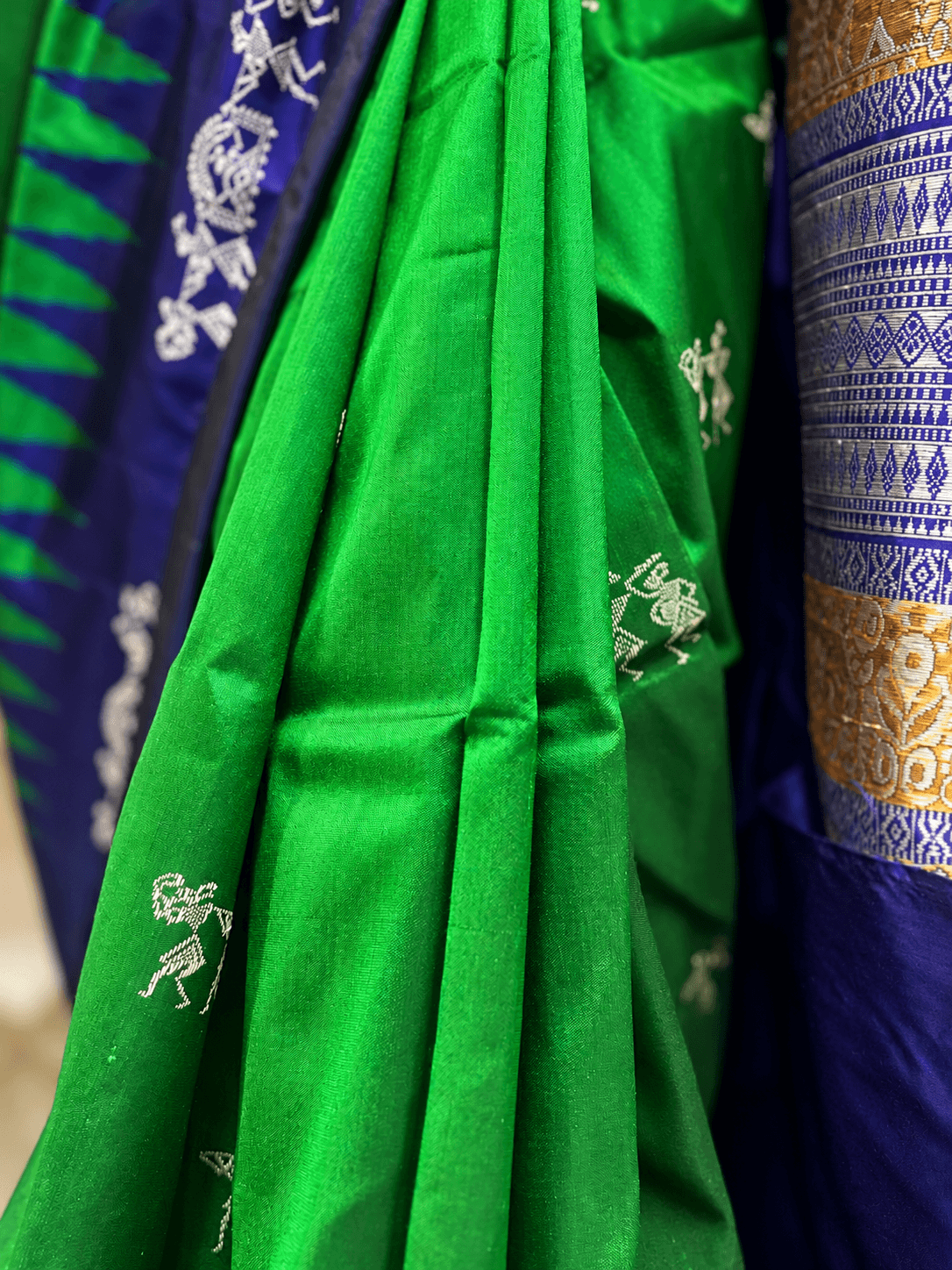 Green Doll with Blue Sambalpuri Saree – No Border