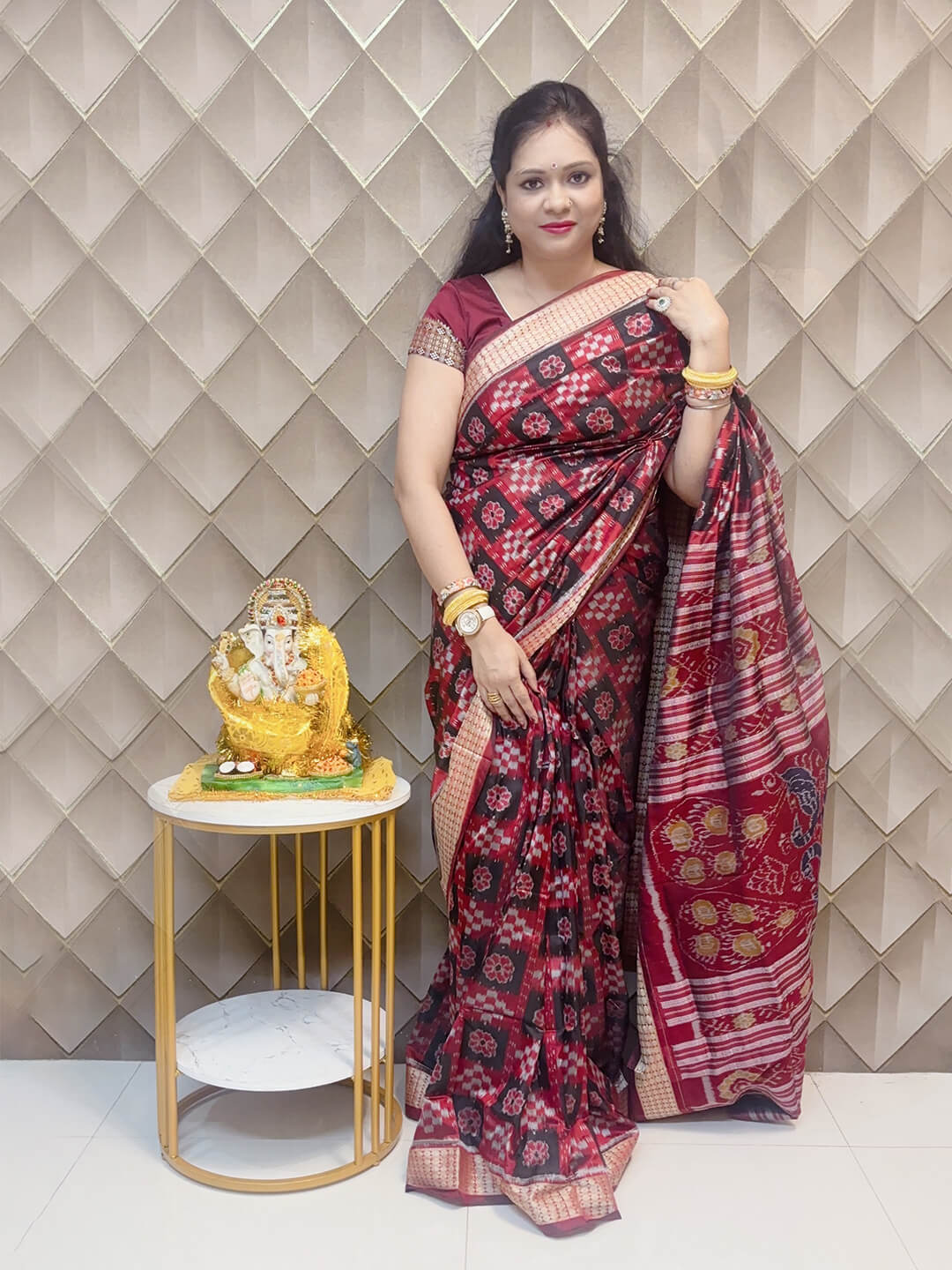 LAAL-KALA MAYURIKA