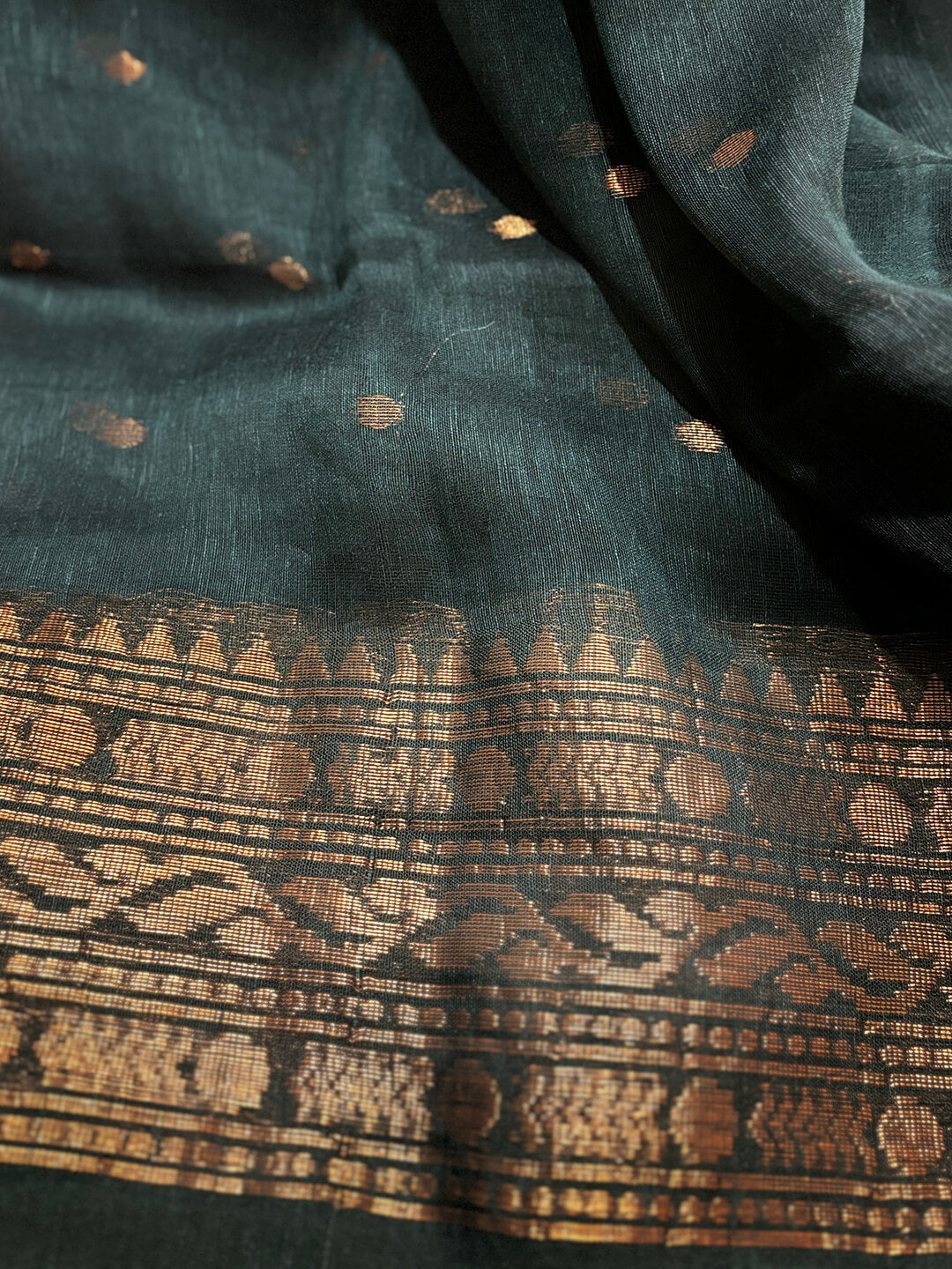 BLACK LINEN ZARI SAREE
