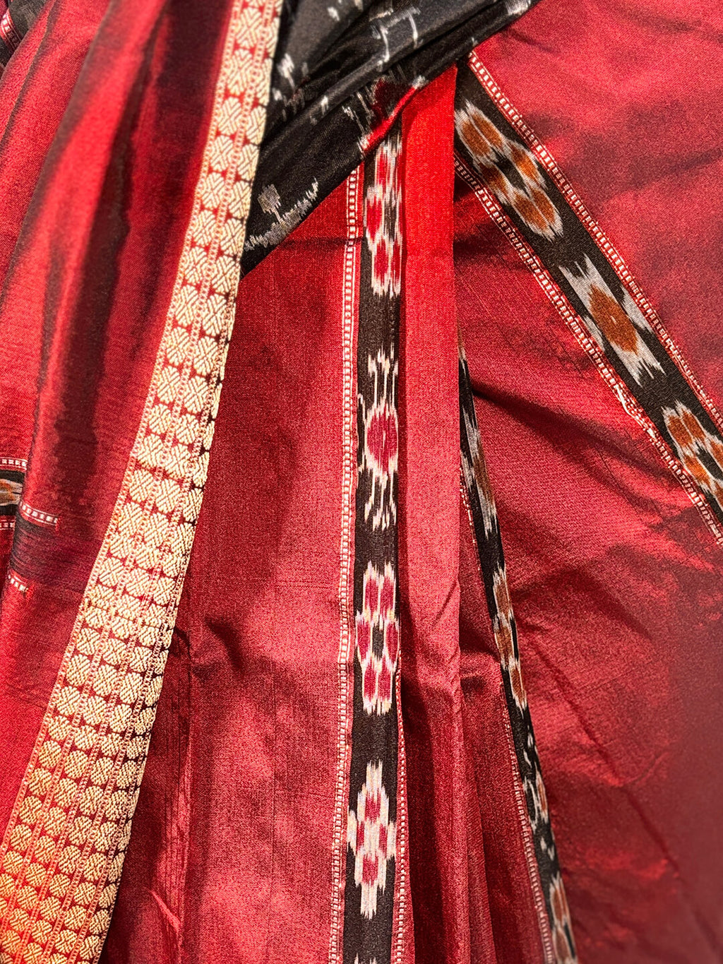 BLACK AND MAROON SAMBALPURI PATLI DESIGN SILK SAREE