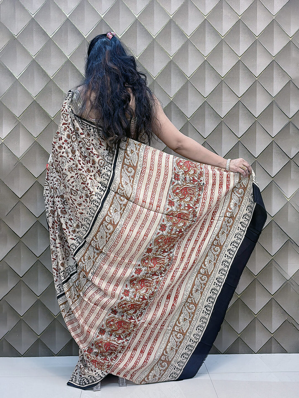 LEHERIKA CREAME BAGRU PRINTED CREPE SILK SAREE