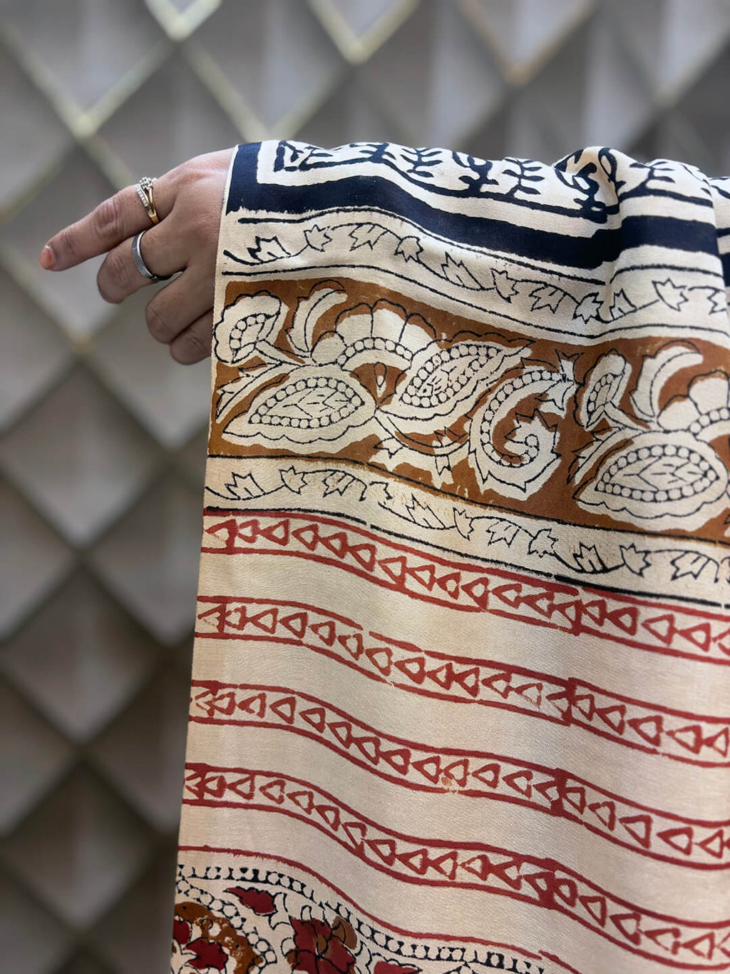 LEHERIKA CREAME BAGRU PRINTED CREPE SILK SAREE