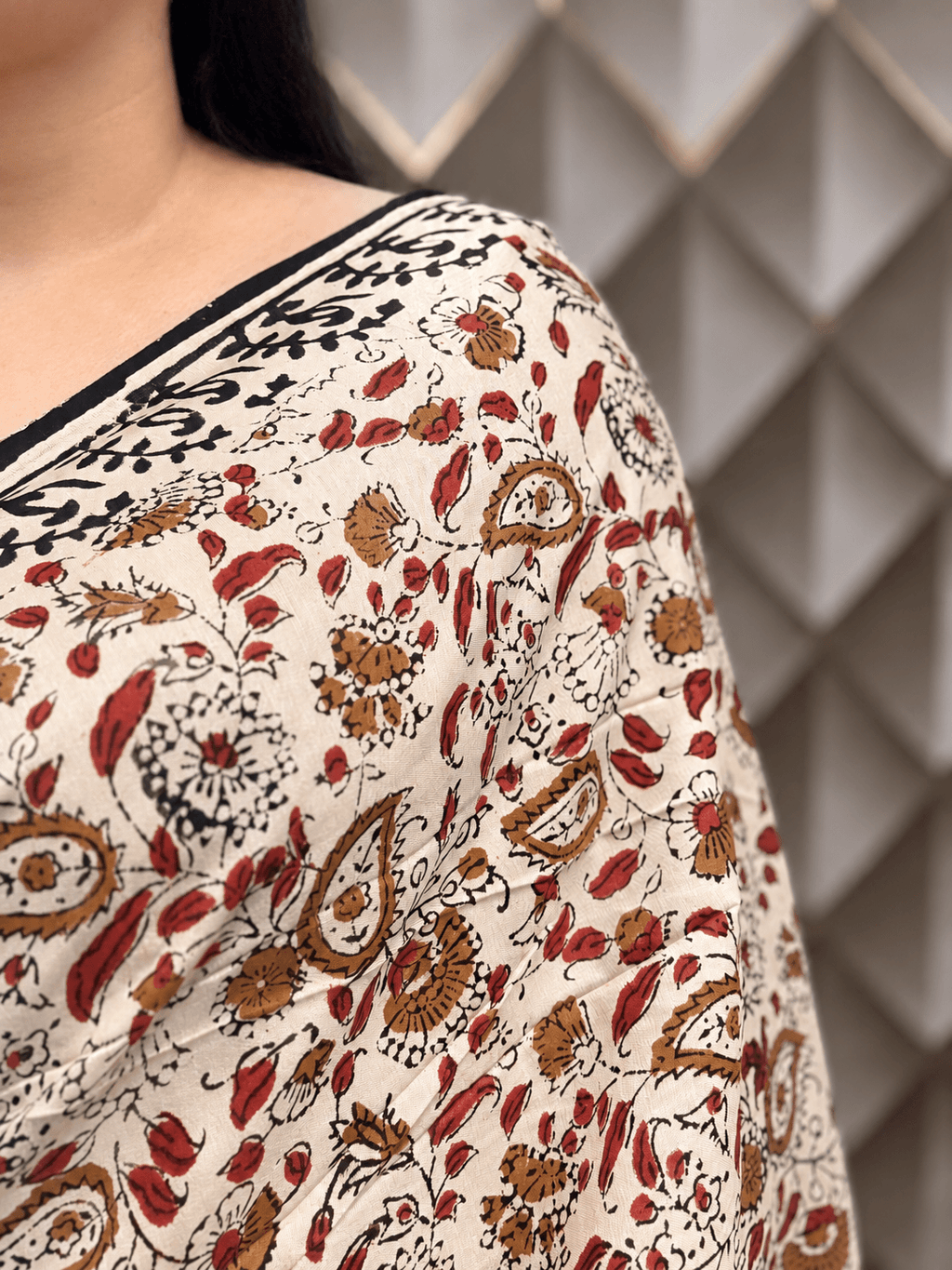 Cream bagru printed crepe saree