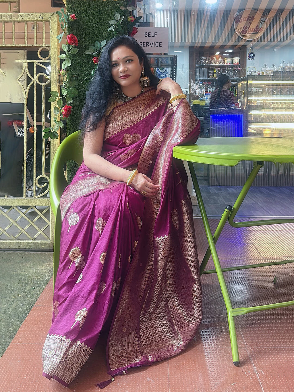 Mulberry Dola silk saree with zaree deatailing