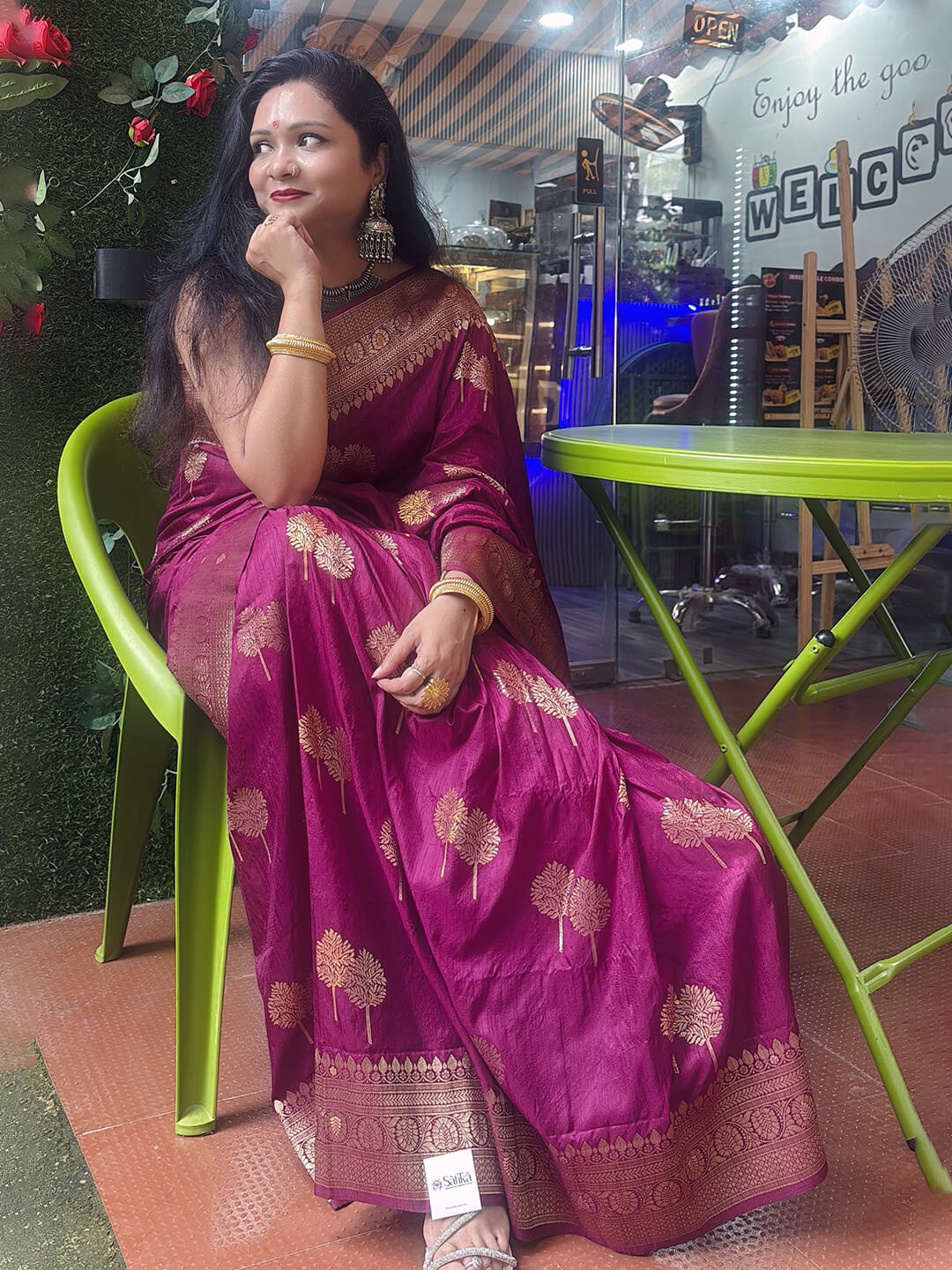 Mulberry Dola silk saree with zaree deatailing