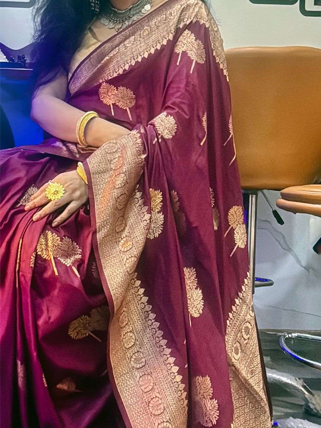 Mulberry Dola silk saree with zaree deatailing