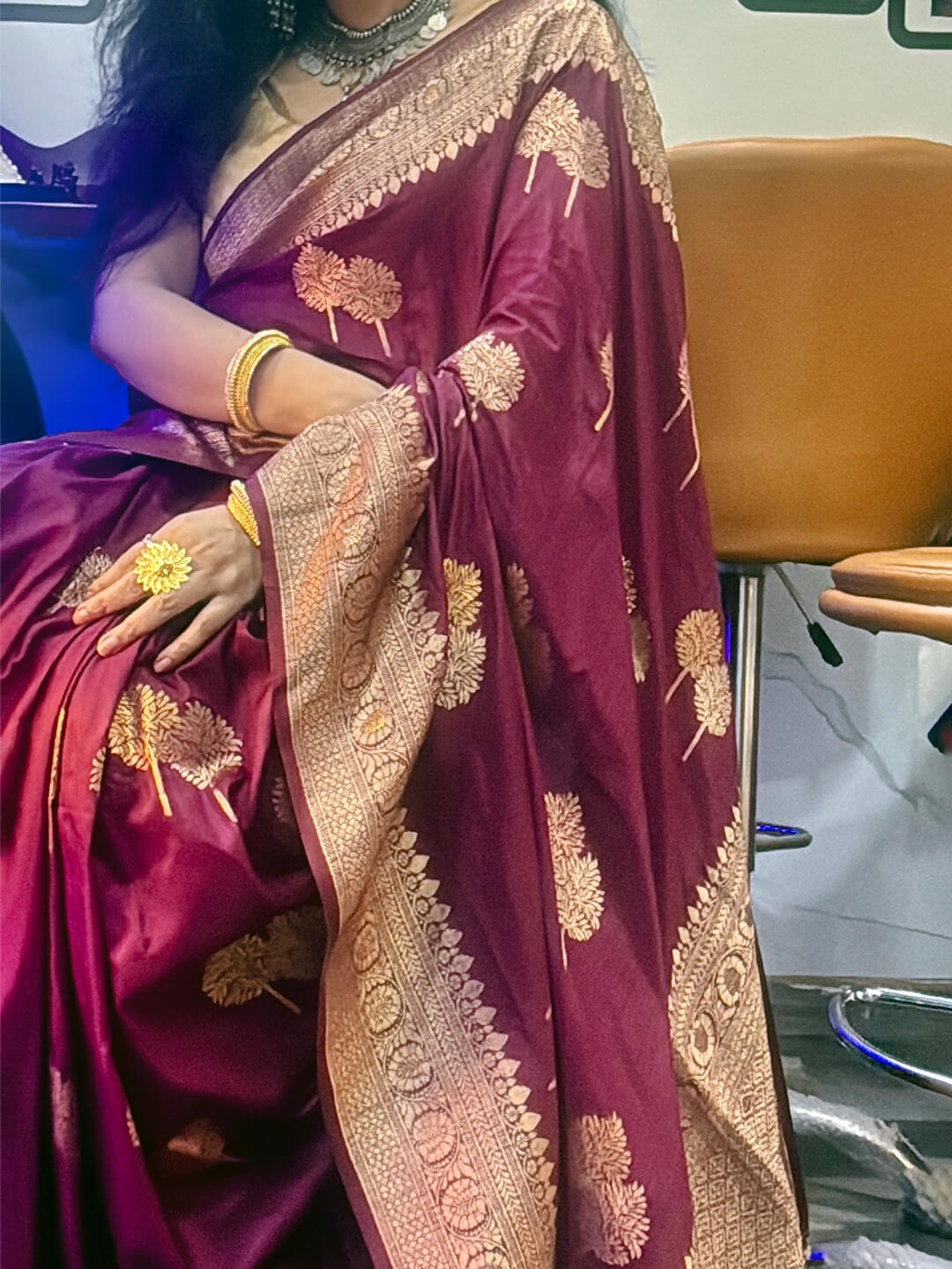 Mulberry Dola silk saree with zaree deatailing