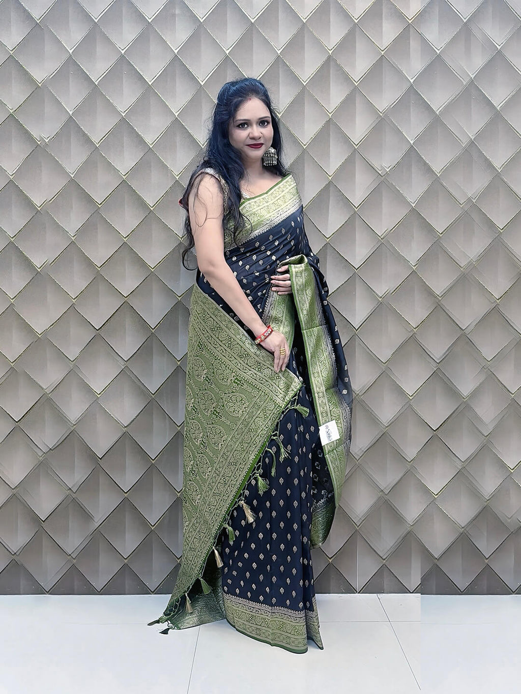 Nisharekha- Black & Green Woven Silk Saree with Heavy Pallu