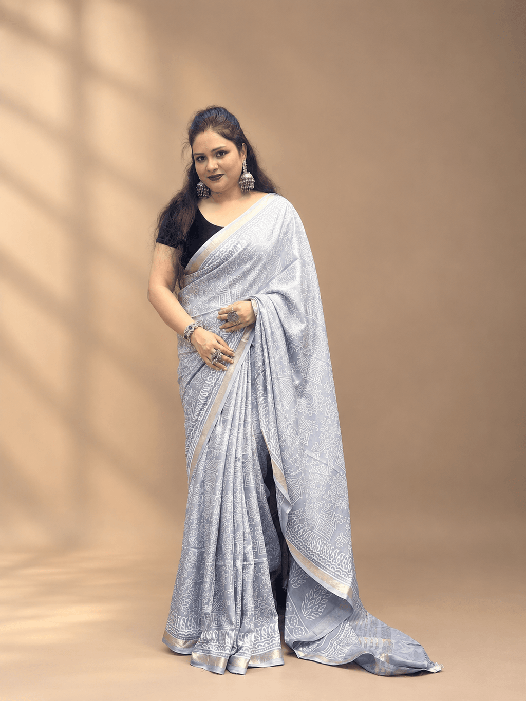 Silver Grey Crepe Silk Saree with Floral & Geometric Motifs and Zari Border