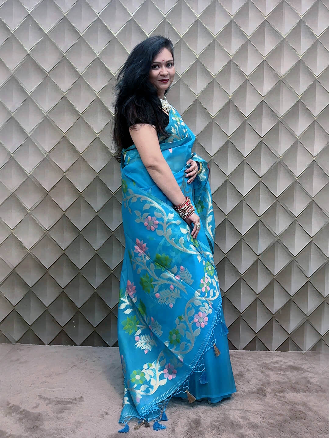 Bahaar-e-Neela