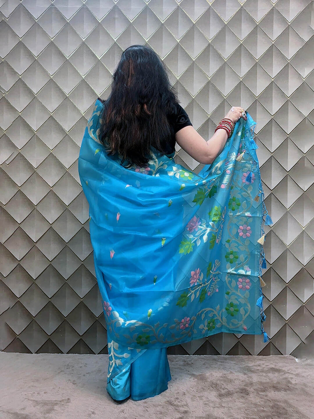 Bahaar-e-Neela