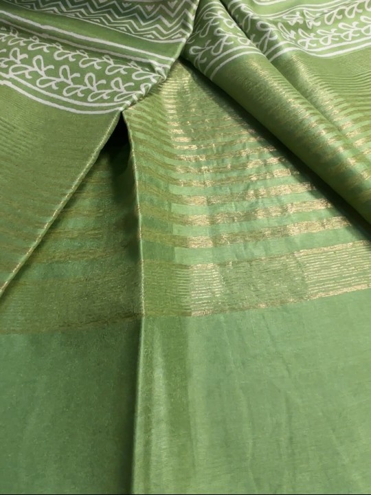 PISTACHIO GREEN ETHNIC PRINT CREPE SILK SAREE