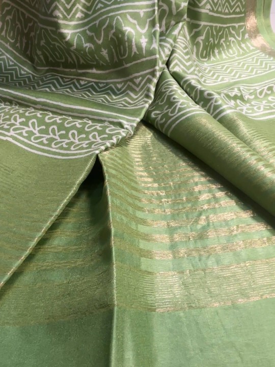 PISTACHIO GREEN ETHNIC PRINT CREPE SILK SAREE