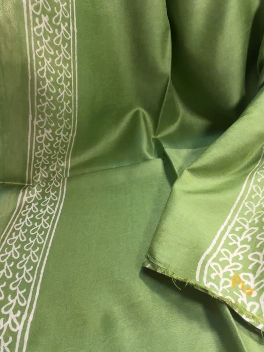 PISTACHIO GREEN ETHNIC PRINT CREPE SILK SAREE