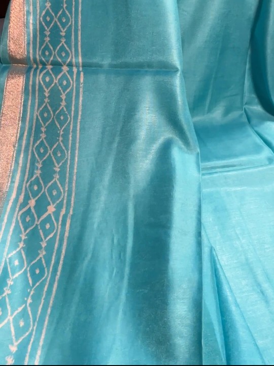 LIGHT BLUE FLORAL CREPE SIK SAREE