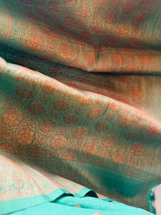 PINE GREEN BALACHURI SILK SAREE