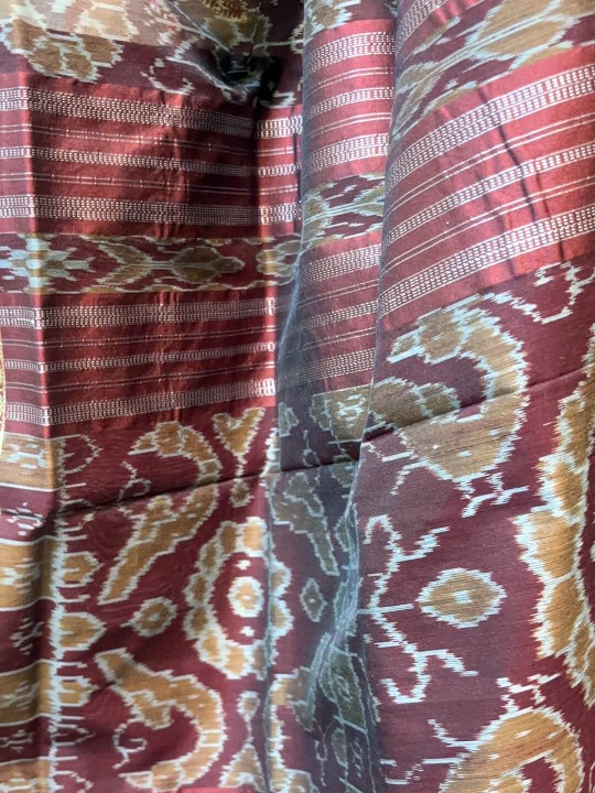 DEEP BROWN AND MAROON PASAPALI PATA SAMBALPURI SAREE