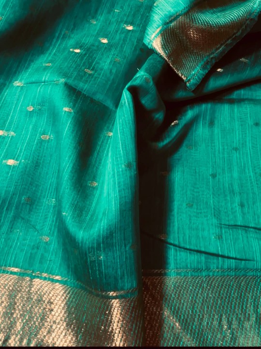 GREEN WITH GOLDEN BUTA LINEN SAREE