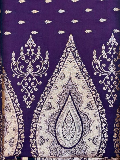 Jamuniya Roop – Jamun-Colored Saree with Golden Zari Weaving