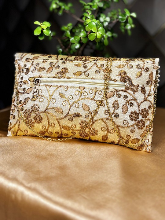 GOLDEN & GOLDEN EMBROIDERED CLUTCH