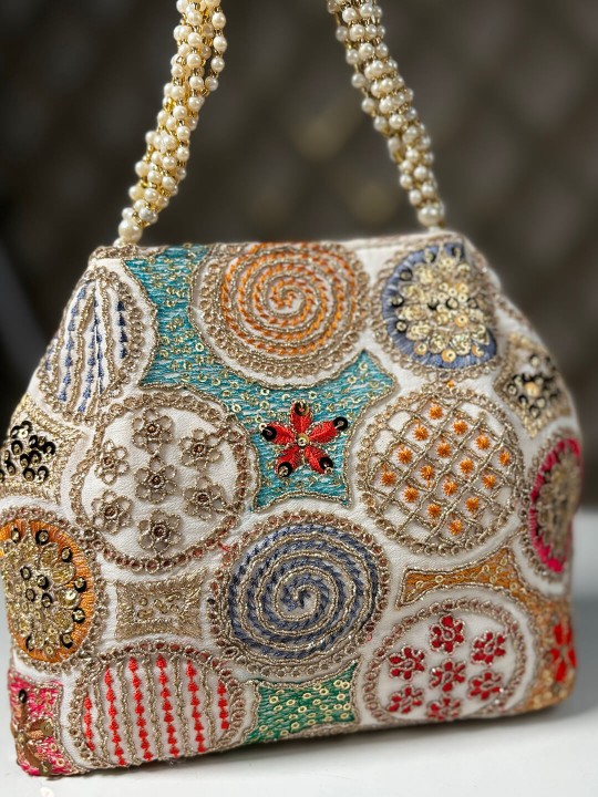 SALONA WHITE MOTI POTLI BAG